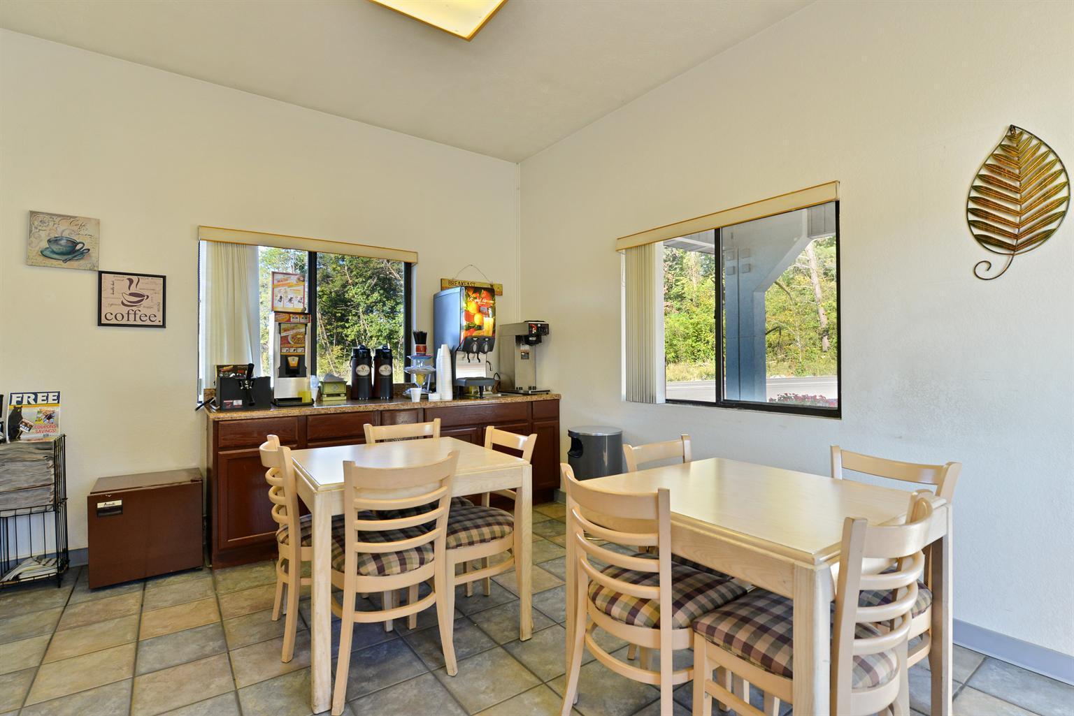 Americas Best Value Inn Kodak - Sevierville Экстерьер фото