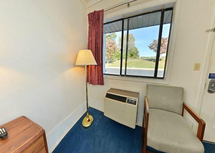 Americas Best Value Inn Kodak - Sevierville Экстерьер фото